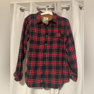 Red and Navy Heavy Flannel, Size L (Legendary Whitetails)